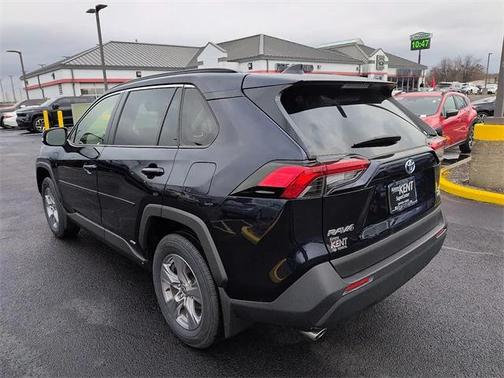 2022 Toyota RAV4 Hybrid XLE