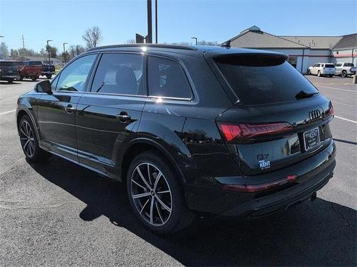 2024 Audi Q7 55 Premium Plus
