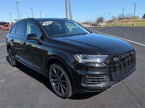 2024 Audi Q7 55 Premium Plus