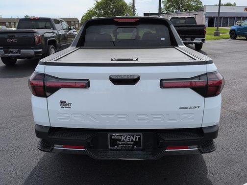 Ice White 2022 Hyundai SANTA CRUZ Limited