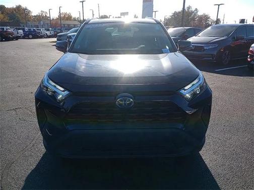 2022 Toyota RAV4 Hybrid XLE