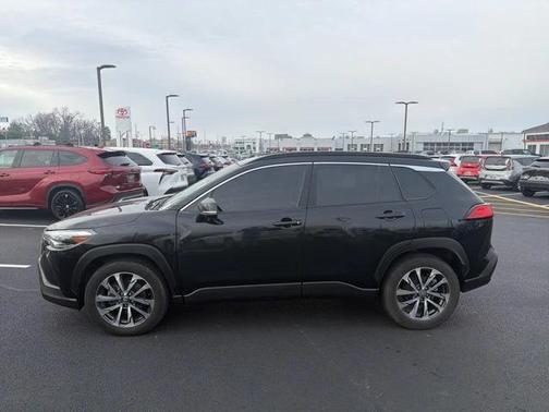 2022 Toyota Corolla Cross XLE