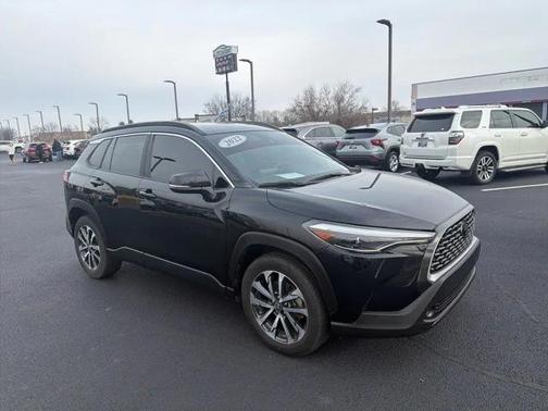 2022 Toyota Corolla Cross XLE