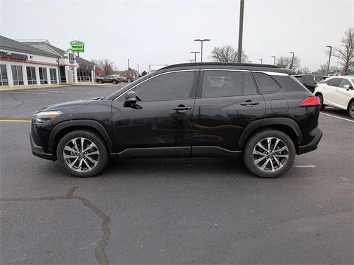 2022 Toyota Corolla Cross XLE