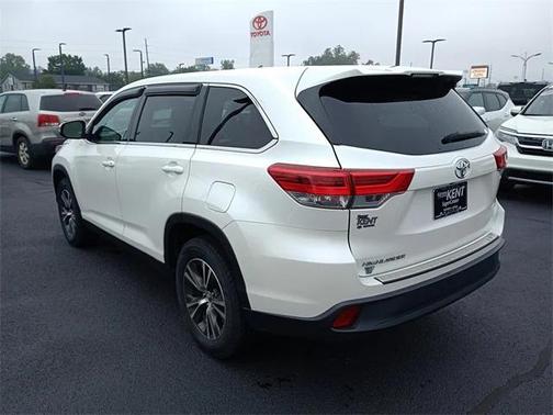 2019 Toyota Highlander LE I4