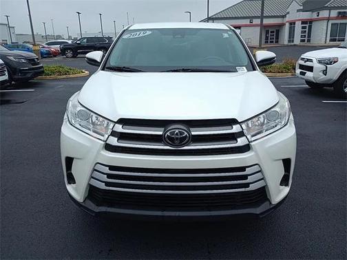 2019 Toyota Highlander LE I4