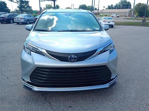 2023 Toyota Sienna XLE 7 Passenger