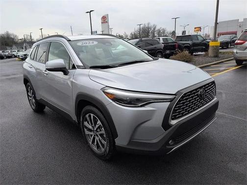 2024 Toyota Corolla Cross XLE