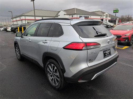 2024 Toyota Corolla Cross XLE