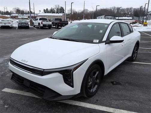 2025 Kia K4 LXS