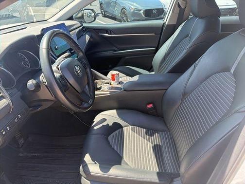 White 2022 Toyota Camry SE