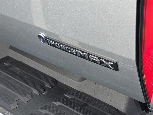 2026 Toyota Tundra Hybrid Platinum