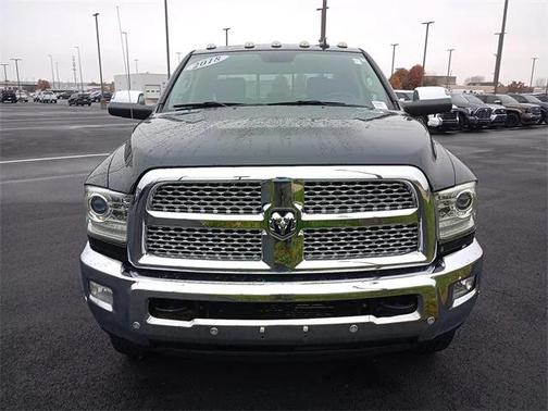 2018 RAM 2500 Laramie Crew Cab 4x4 6'4' Box