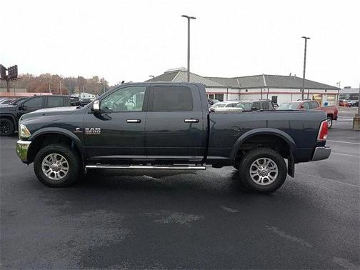 2018 RAM 2500 Laramie Crew Cab 4x4 6'4' Box