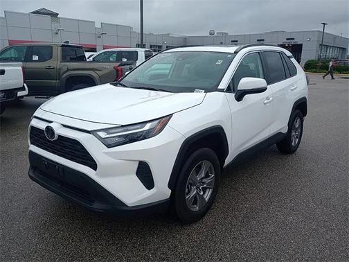2024 Toyota RAV4 XLE