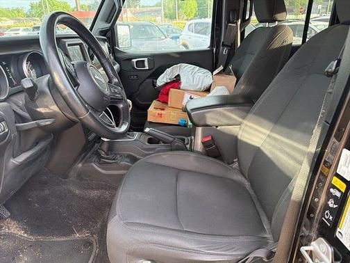 Black Clearcoat 2021 Jeep Gladiator Sport S