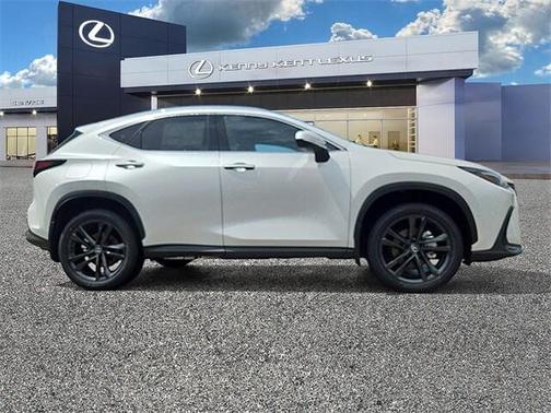 2025 Lexus NX 450h+ Luxury