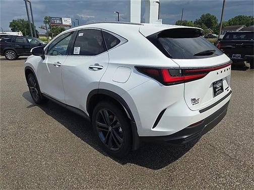 2025 Lexus NX 450h+ Luxury