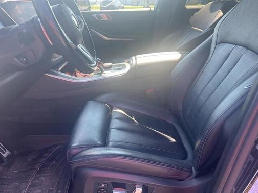 2020 BMW X5 M50i