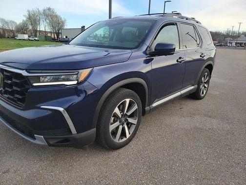 2023 Honda Pilot AWD Elite