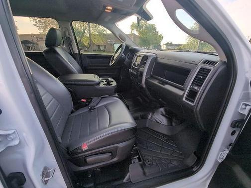 Black Clearcoat 2022 RAM 1500 Tradesman