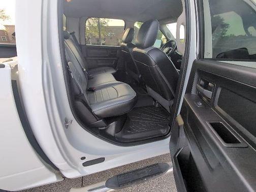 Black Clearcoat 2022 RAM 1500 Tradesman