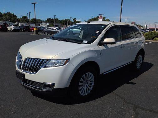 Champagne 2013 Lincoln MKX Base