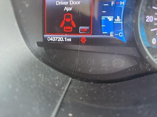 White Platinum 2019 Ford Edge SEL