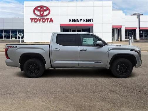 2025 Toyota Tundra Hybrid Platinum