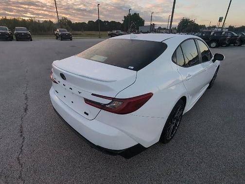 Ice Cap 2025 Toyota Camry SE
