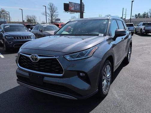 2022 Toyota Highlander Platinum
