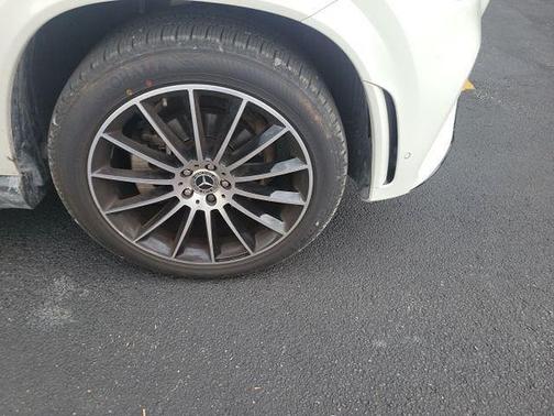 White 2021 Mercedes-Benz GLE 350 Base