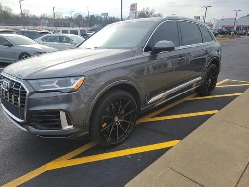 2021 Audi Q7 55 Premium Plus