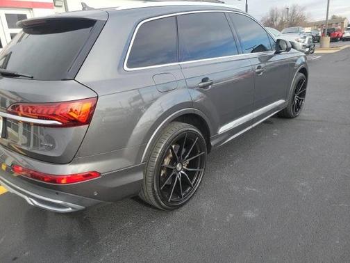 2021 Audi Q7 55 Premium Plus