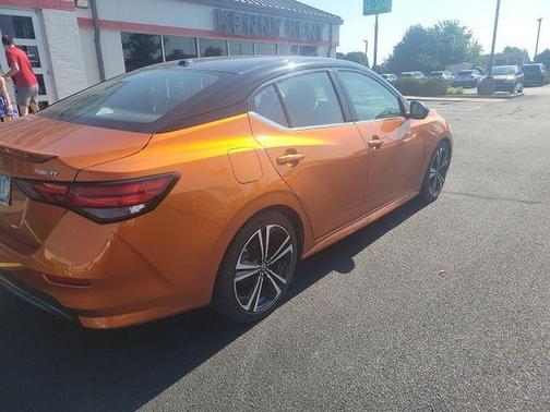 Monarch Orange/Super Black 2023 Nissan Sentra SR