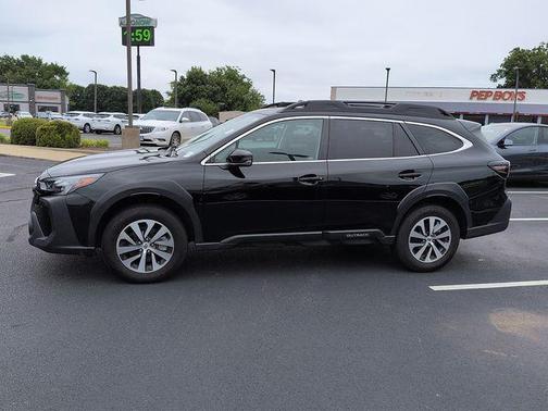 Crystal Black Silica 2024 Subaru Outback Premium