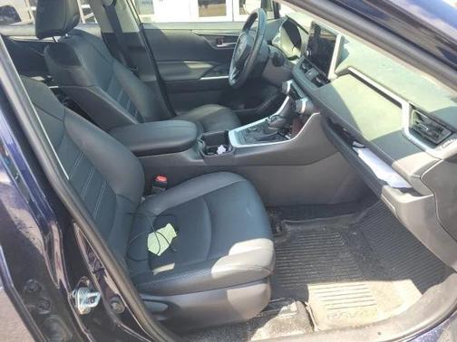 2024 Toyota RAV4 Hybrid XLE Premium