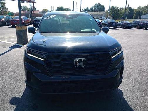2023 Honda Pilot AWD Sport