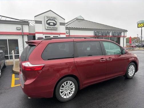 2015 Toyota Sienna XLE