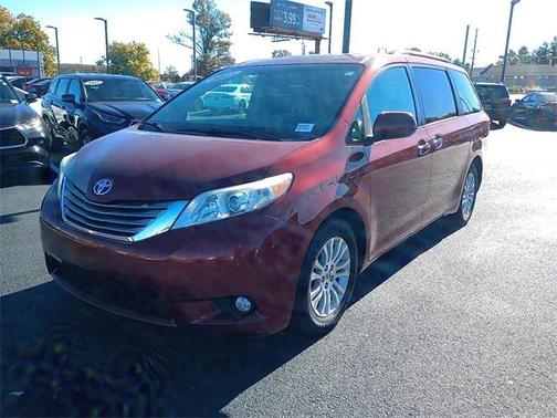 2015 Toyota Sienna XLE