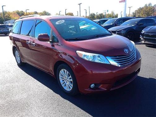 2015 Toyota Sienna XLE