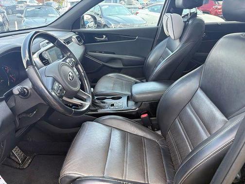 Ebony Black 2018 Kia Sorento SX