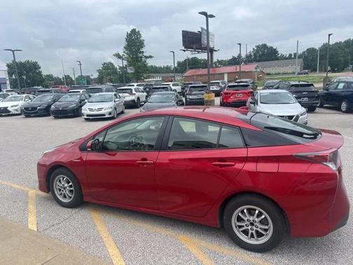 2016 Toyota Prius Two