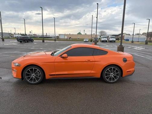 2021 Ford Mustang EcoBoost