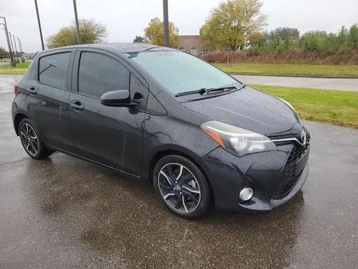 2015 Toyota Yaris L