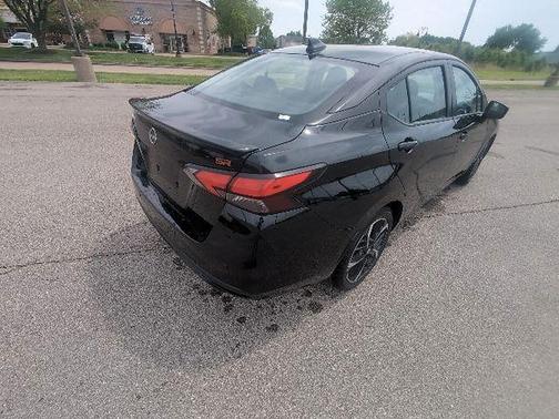 Super Black 2024 Nissan Versa 1.6 S