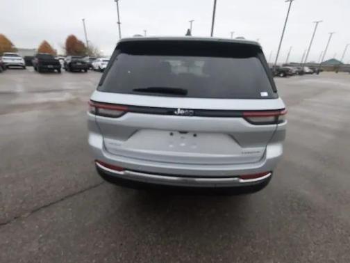 2022 Jeep Grand Cherokee Laredo