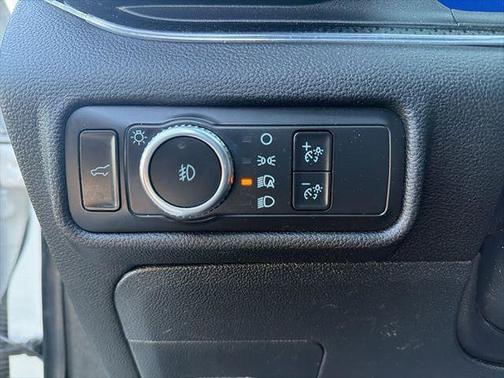 Star White Metallic Tri-Coat 2022 Ford Explorer ST