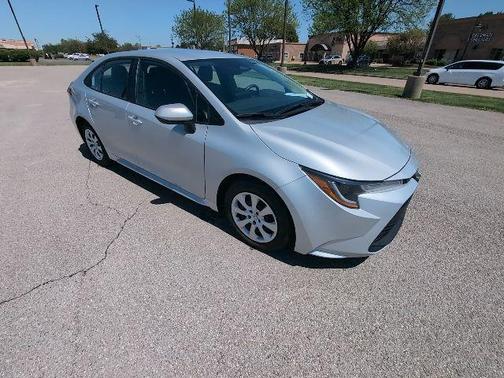 Classic Silver 2025 Toyota Corolla LE