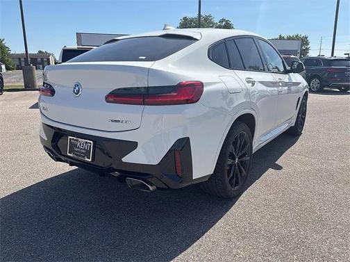 2024 BMW X4 xDrive30i
